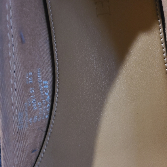 Coach flat - Picture 6 of 7